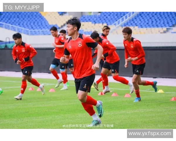 上海飞盘队在攀岩联赛中的默契配合与战术分析