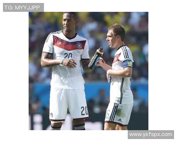 博阿滕的足球传奇之路与场外生活的精彩瞬间